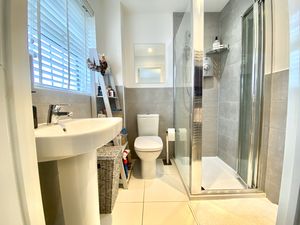 En-Suite Shower Room- click for photo gallery